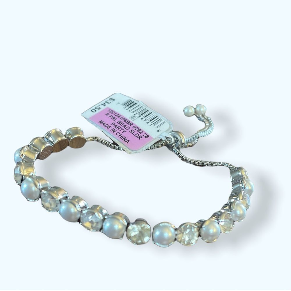 NWT sparkle silver pearl rhinestone slider bracelet.